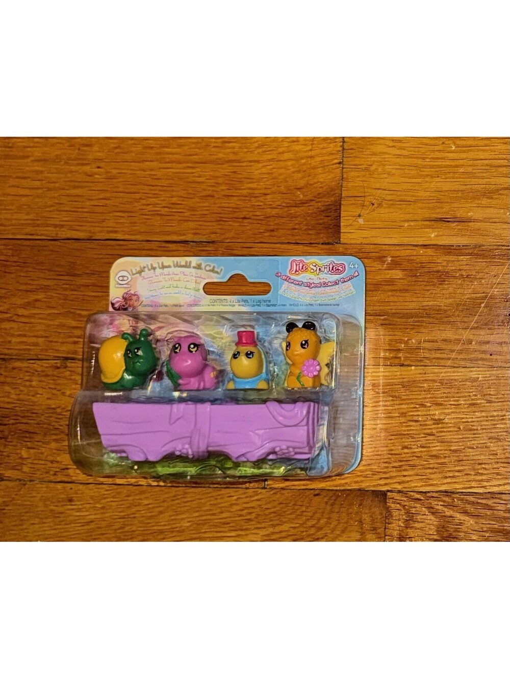 Rare! WowWee Lite Sprites Lite Pets Pack with Log Home - New In Pack 2011